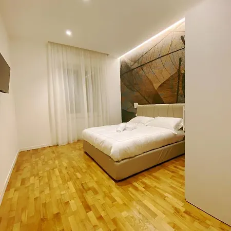 Experience Apartment *
