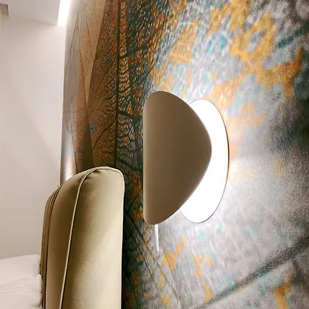 Experience Apartment *